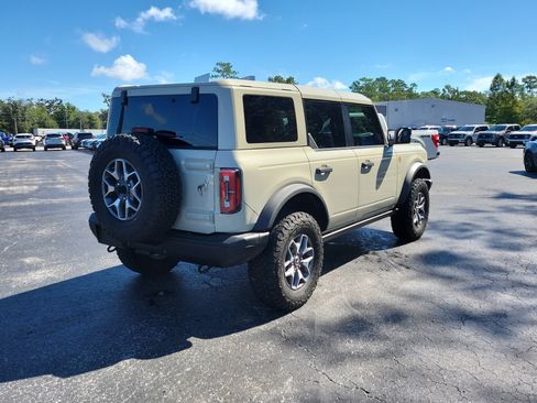 Used 2025 Ford Bronco Badlands AWD/4WD image 6