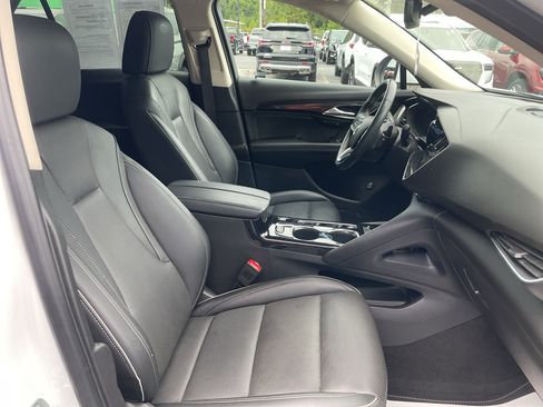 Certified 2023 Buick Envision Essence FWD image 11