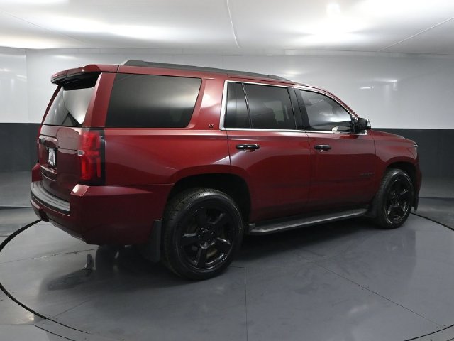 Used 2016 Chevrolet Tahoe LT w/ Luxury Package AWD/4WD image 3