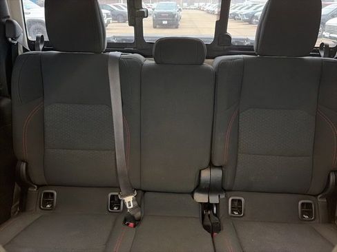 Used 2021 Jeep Gladiator Rubicon image 15