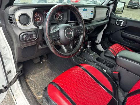 Used 2024 Jeep Wrangler Sport AWD/4WD image 15