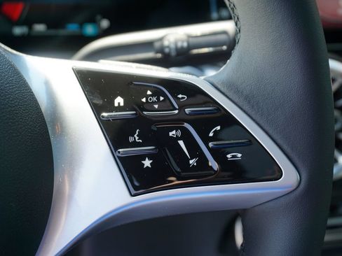 Certified 2025 Mercedes-Benz GLB 250 image 24