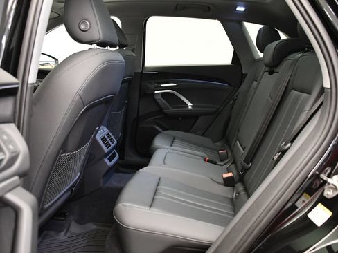 Used 2025 Audi Q5 Premium w/ Convenience Package AWD/4WD image 41