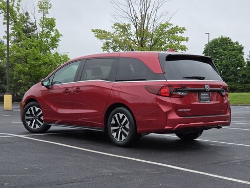 Certified 2025 Honda Odyssey EX-L image 19