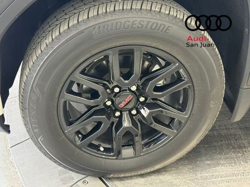 Used 2024 GMC Sierra 1500 Elevation image 10