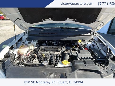 Used 2019 Dodge Journey SE image 43