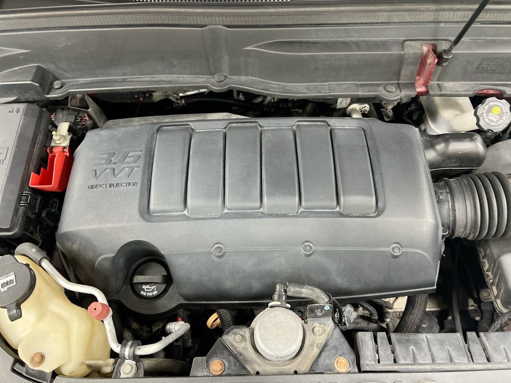Used 2010 Buick Enclave CXL FWD image 25