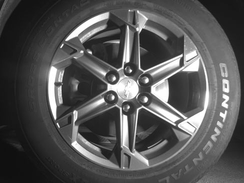 Used 2025 Chevrolet Blazer LT FWD image 12