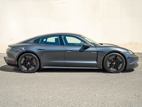 New 2025 Porsche Taycan image 8