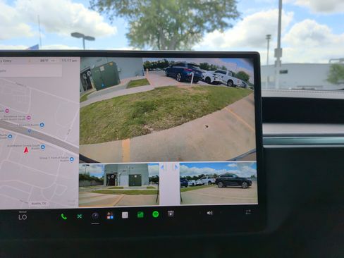 Used 2023 Tesla Model X AWD/4WD image 24