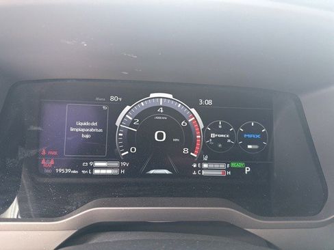 Used 2024 Toyota Tundra Limited image 4