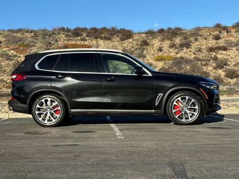 Used 2021 BMW X5 xDrive40i w/ Premium Package image 7