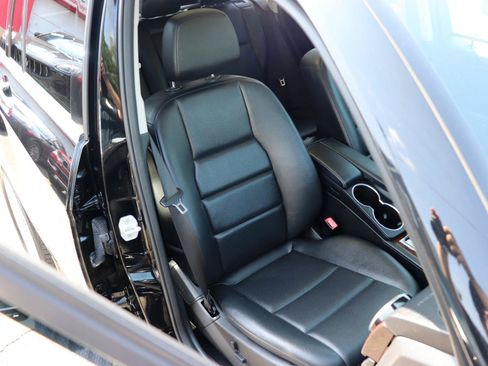 Used 2015 Mercedes-Benz GLK 350 4MATIC image 14