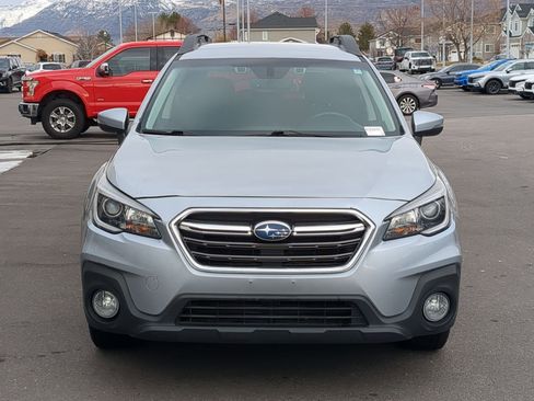 Used 2019 Subaru Outback 2.5i Premium image 11