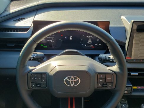 Used 2026 Toyota RAV4 FWD image 21