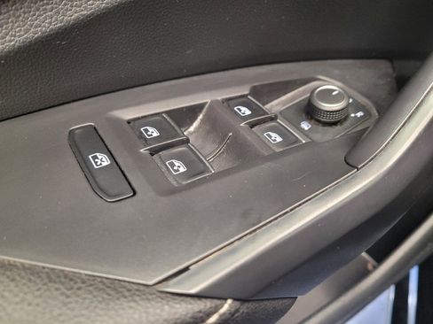 Used 2024 Volkswagen Jetta SE FWD image 27