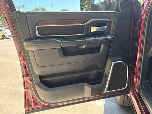 Used 2022 RAM 3500 Laramie AWD/4WD image 15