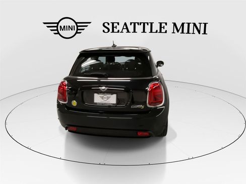 Certified 2024 MINI Cooper SE image 10