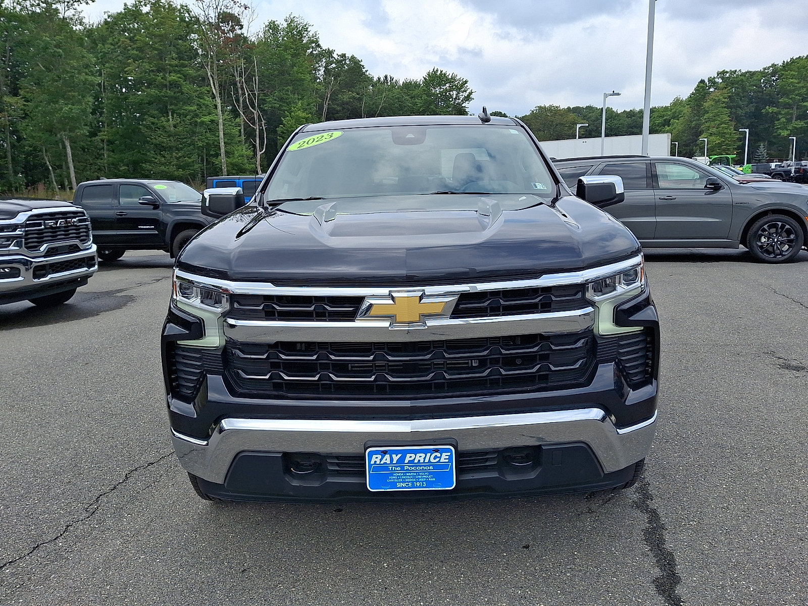Certified 2023 Chevrolet Silverado 1500 LT AWD/4WD image 2