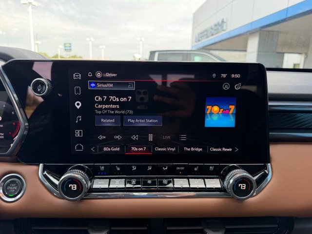 Used 2026 GMC Canyon AT4 w/ Technology Plus Package AWD/4WD image 15