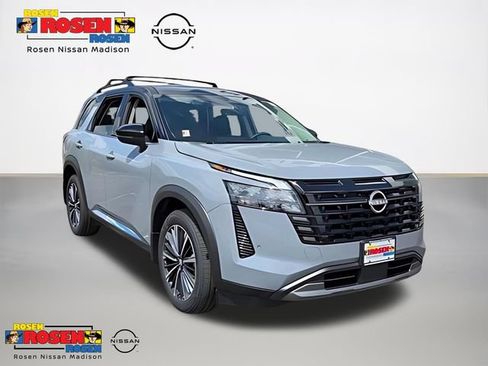 New 2026 Nissan Pathfinder Platinum w/ Lighting Package AWD/4WD image 1