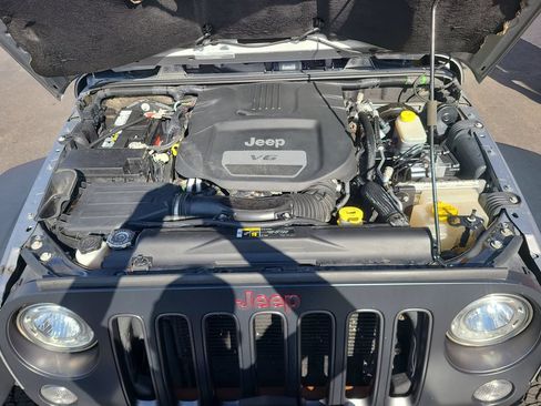 Used 2017 Jeep Wrangler Unlimited Rubicon AWD/4WD image 45