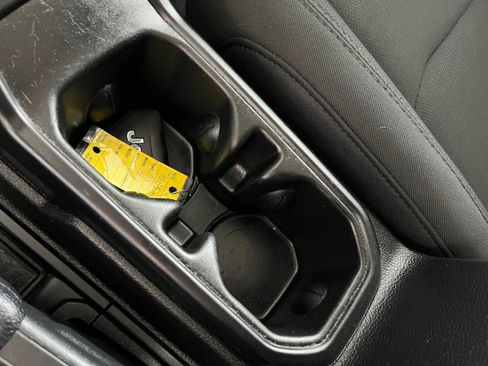 Used 2018 Jeep Wrangler Sport S image 32