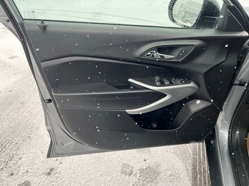 New 2026 Chevrolet Trax RS image 9