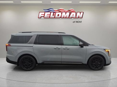 Used 2025 Kia Carnival SX Prestige FWD image 7