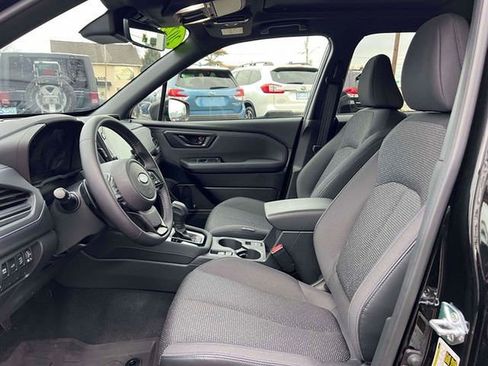 Used 2025 Subaru Forester Premium AWD/4WD image 15