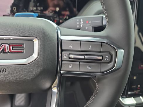 New 2026 GMC Yukon Elevation w/ Elevation Premium Package AWD/4WD image 19