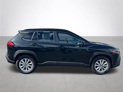 Used 2024 Toyota Corolla Cross LE AWD/4WD image 6