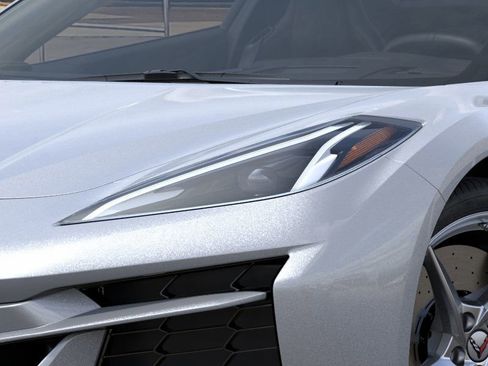New 2026 Chevrolet Corvette E-Ray image 10