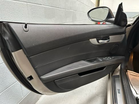 Used 2009 BMW Z4 sDrive35i image 13