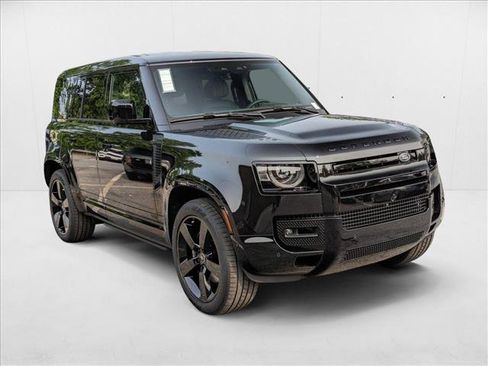 New 2025 Land Rover Defender 110 V8 AWD/4WD image 7