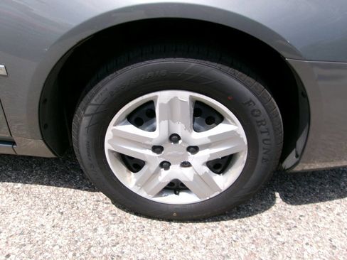 Used 2008 Chevrolet Impala LS FWD image 10