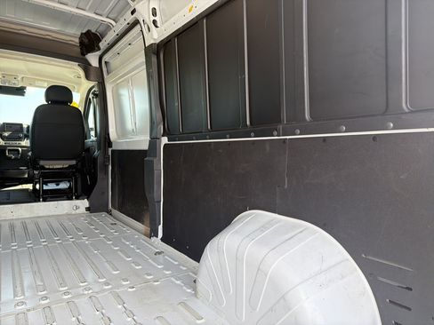Used 2026 RAM ProMaster 2500 w/ Convenience Group FWD image 26