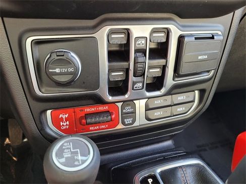 Certified 2023 Jeep Wrangler Unlimited Rubicon 392 w/ Xtreme Recon 35" Tire Package image 26