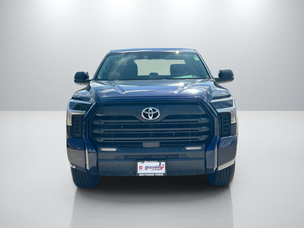 Used 2023 Toyota Tundra SR5 RWD image 2