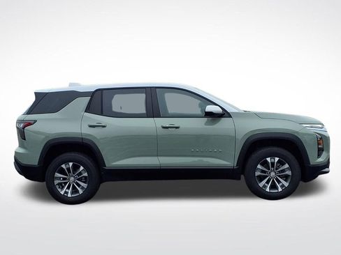New 2026 Chevrolet Equinox LT w/ Convenience Package II FWD image 3