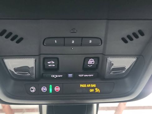 Used 2022 Chevrolet Blazer RS image 35