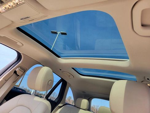 Used 2022 Mercedes-Benz GLC 300 image 17