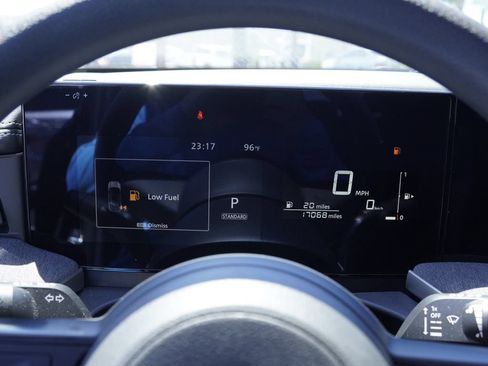 Used 2025 Nissan Kicks SV FWD image 10
