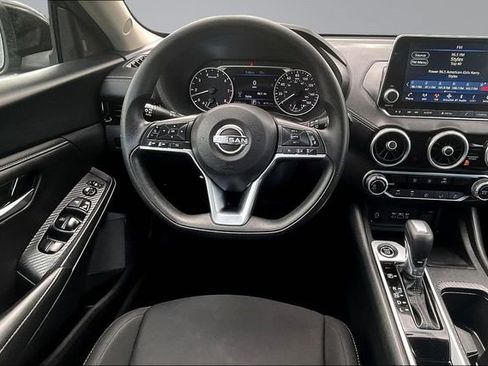 Used 2024 Nissan Sentra SV FWD image 8