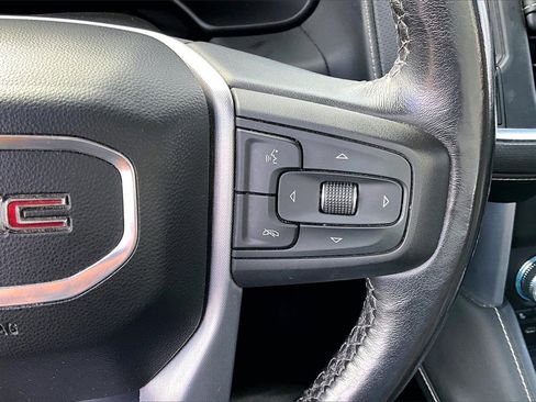 Used 2023 GMC Yukon SLT image 19