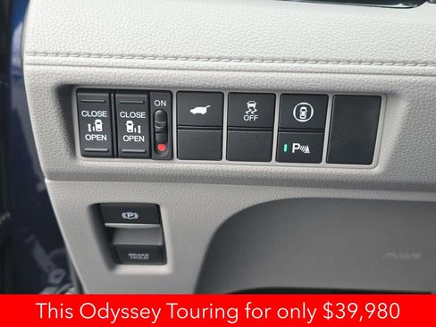Used 2024 Honda Odyssey Touring image 37