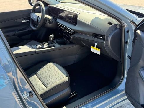 New 2026 Nissan Sentra SV w/ SV Convenience Package FWD image 26