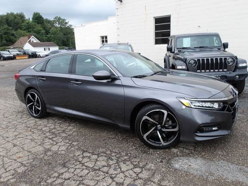 Used 2019 Honda Accord Sport image 8