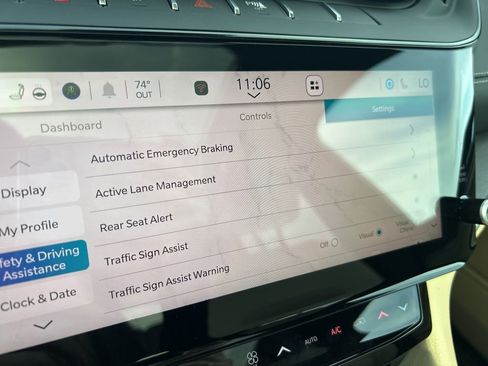 New 2026 Jeep Grand Cherokee Limited w/ Limited Altitude Package AWD/4WD image 30