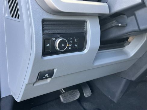 Used 2023 Ford F350 XLT image 29